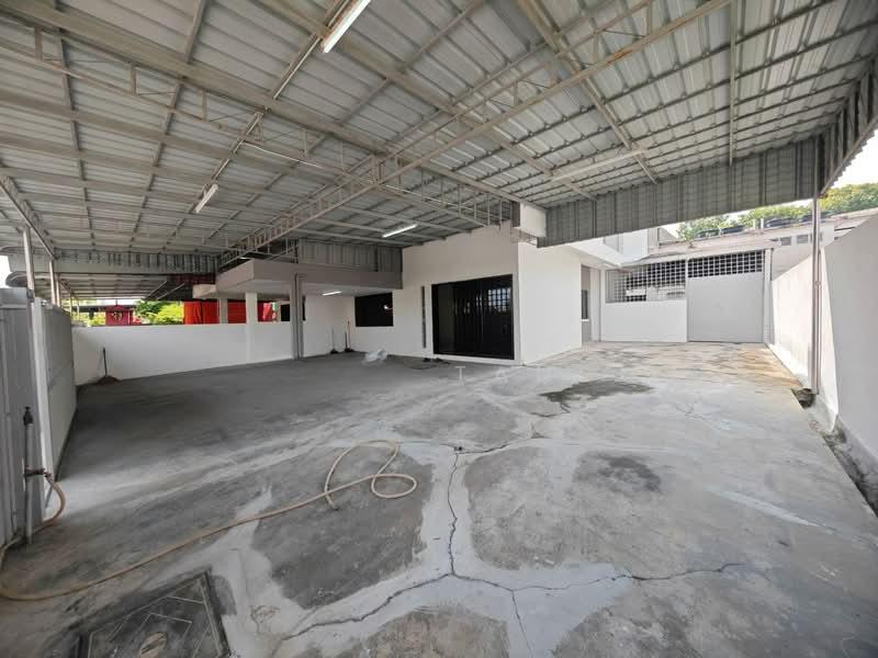 Taman Badri Shah - 1