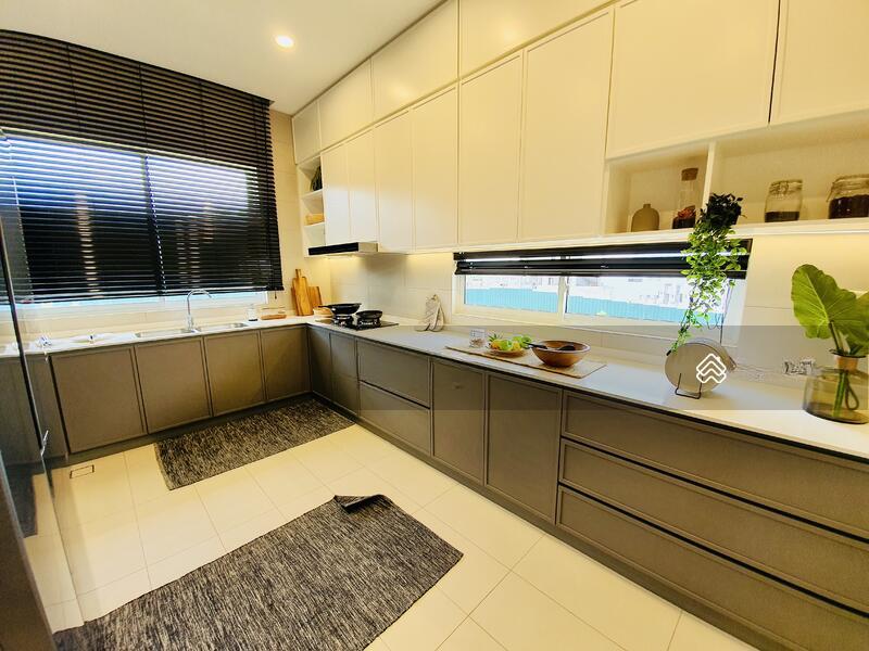 Seri Kembangan - 4