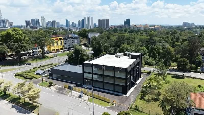 Larkin Larkins @ Jalan Tun Abdul Razak - 4