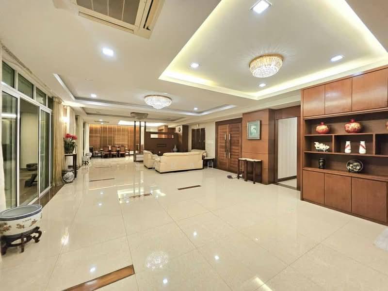 H Residence (One Ritz Residence / Kelawai View) - 3