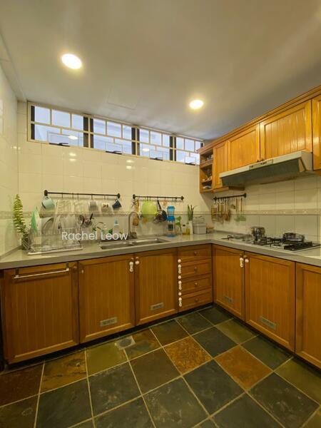 Prima 16 (Prima Sixteen) - 2