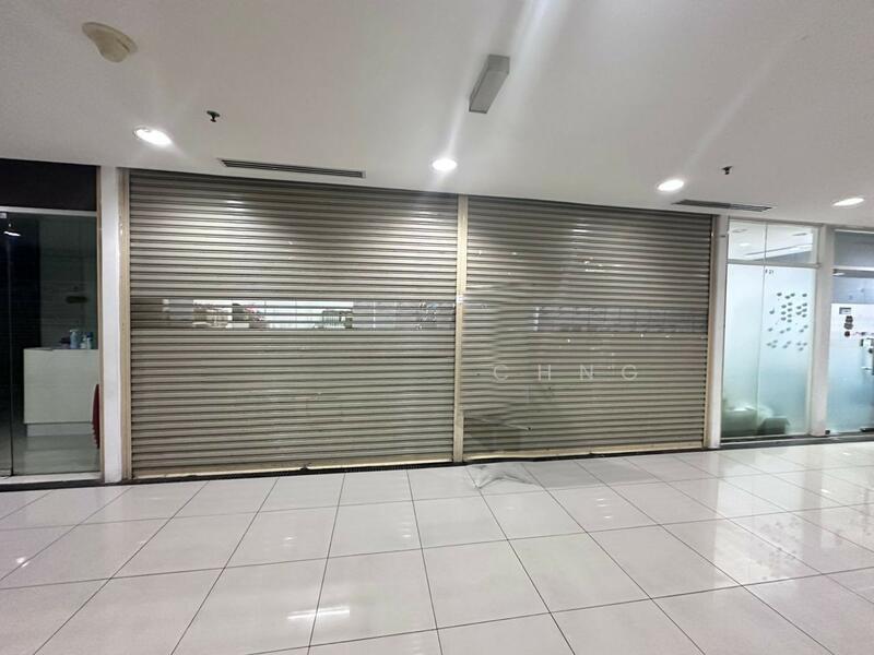 Axis Atrium - 4