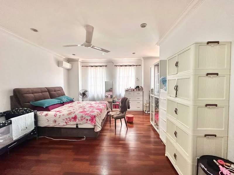 Bandar Nusaputra - 5