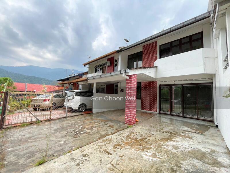 Terrace house at Taman Lake View - 2