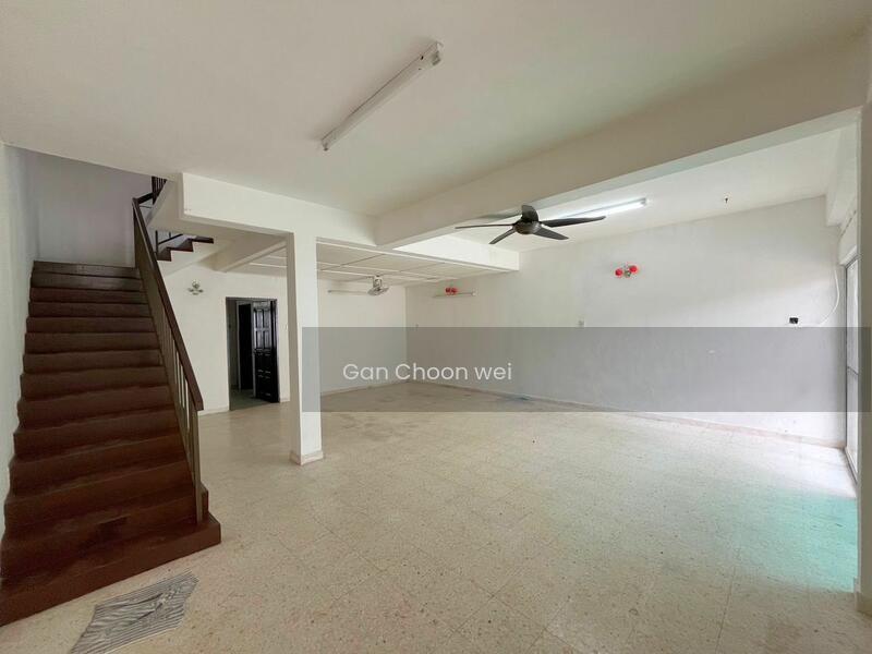 Terrace house at Taman Lake View - 3