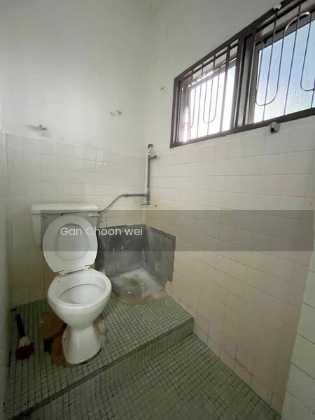 Terrace house at Taman Lake View - 5