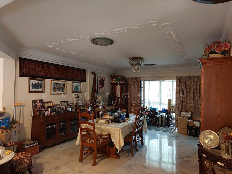 Bungalow at Seksyen 5 - 3