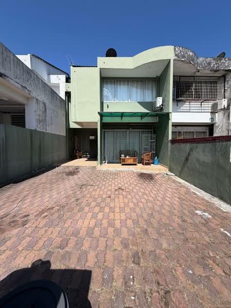 Taman Kelab Ukay - 4