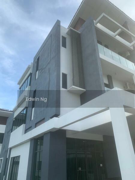 Spectrum Garden, Taman Lembah Permai Indah - 1