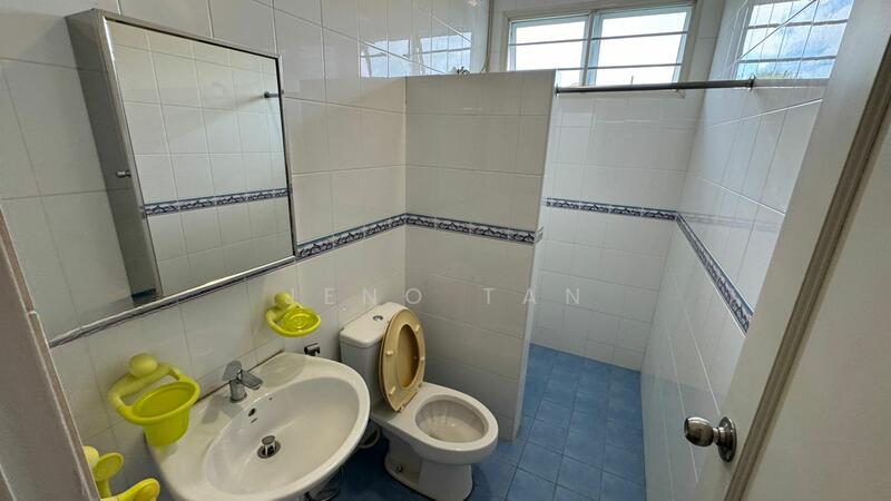 Bangalow house at Fook Chow road Kuching Sarawak Malaysia for sales - 3