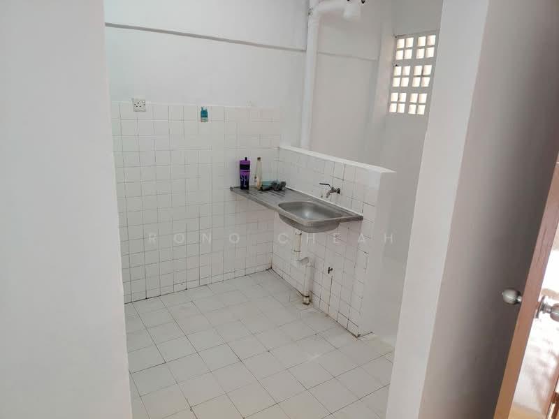 Mutiara Court - 4