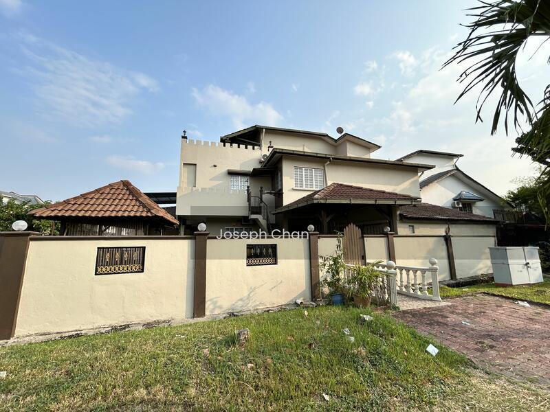 3-storey Terraced House at Seksyen 7 - 3