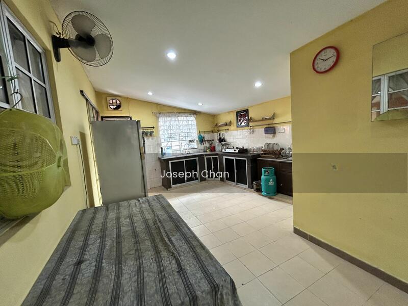 3-storey Terraced House at Seksyen 7 - 5