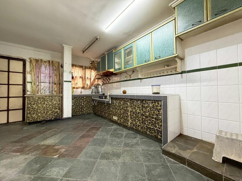 Desa 4 Bandar Country Homes, Rawang - 4