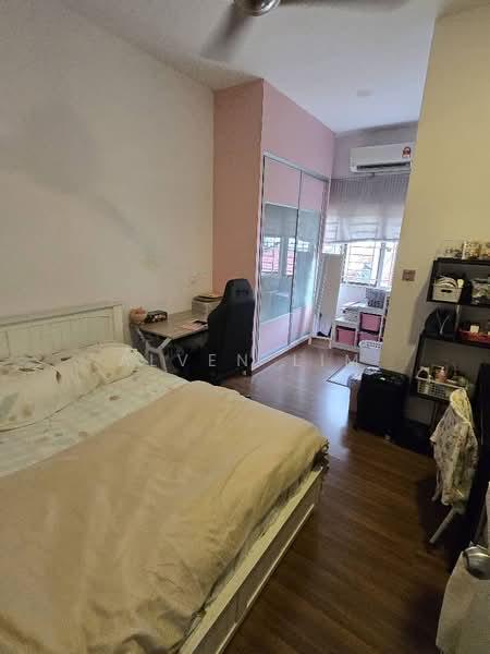 End Lot, Sunway SPK 2.5 Storey House, 32x75, 5r5b, North Facing - 5