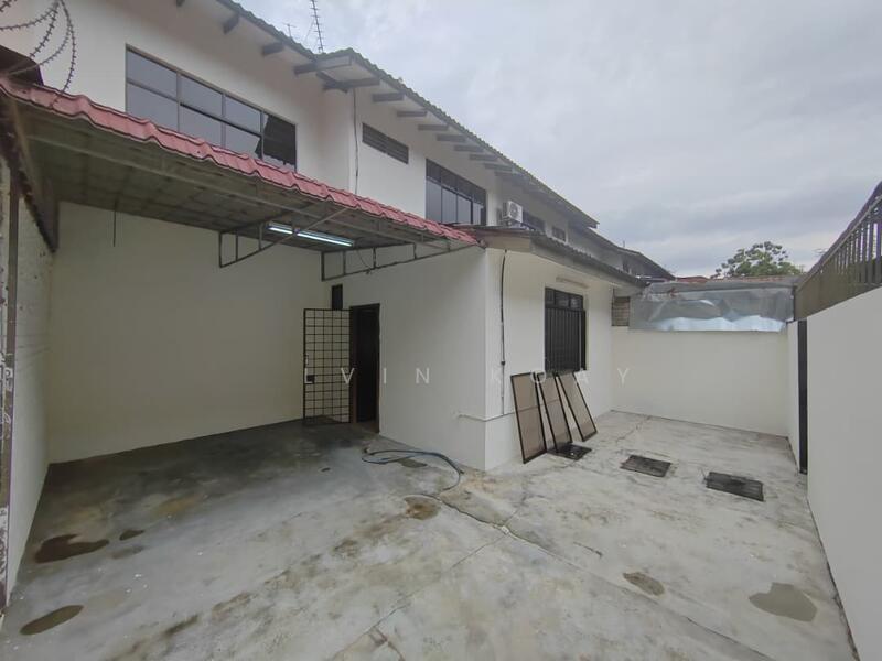 Taman Bukit Kempas - 2