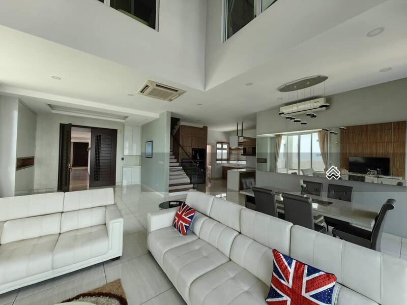 Twin Galaxy (Dwi Galaksi) - 1