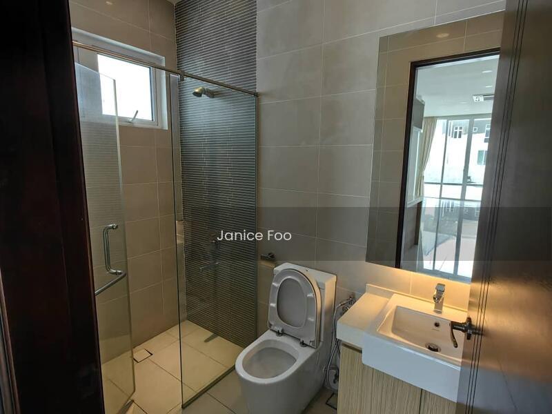 Twin Galaxy (Dwi Galaksi) - 5