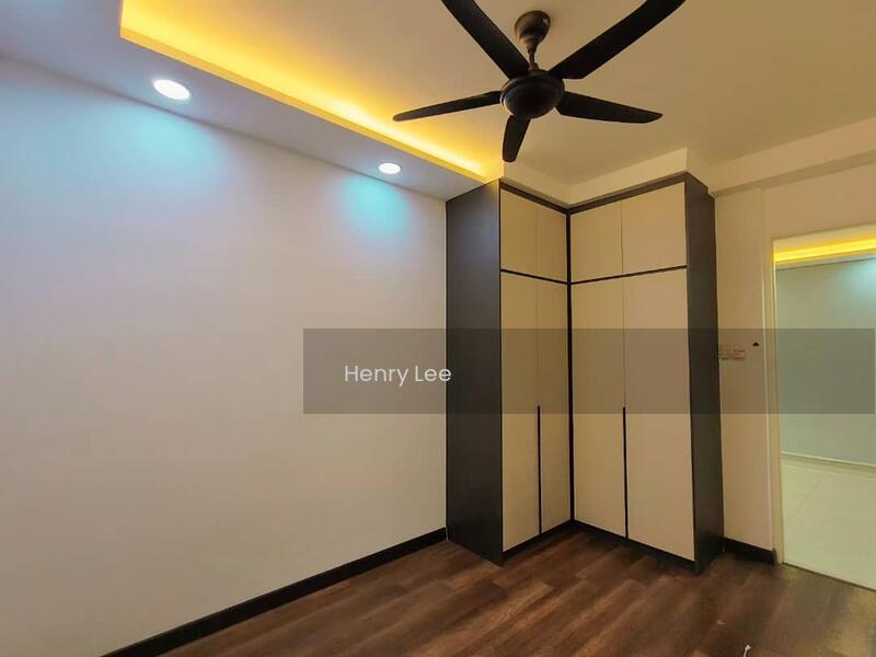 Symphony Tower (Menara Simfoni) - 5