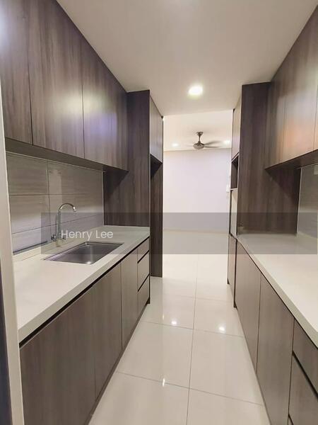 Symphony Tower (Menara Simfoni) - 2