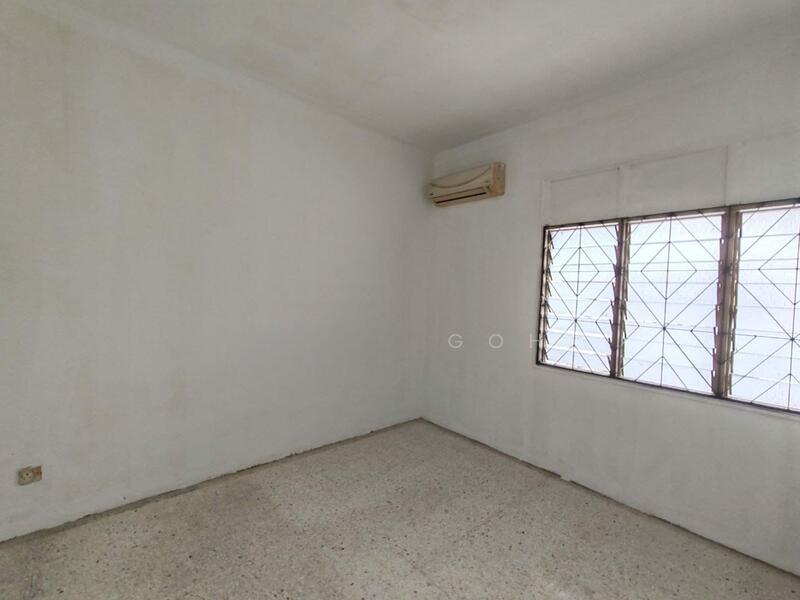 Taman Johor Jaya - 5