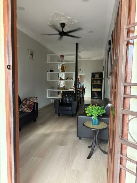 BUKIT INDAH BANDAR NUSAJAYA - 2