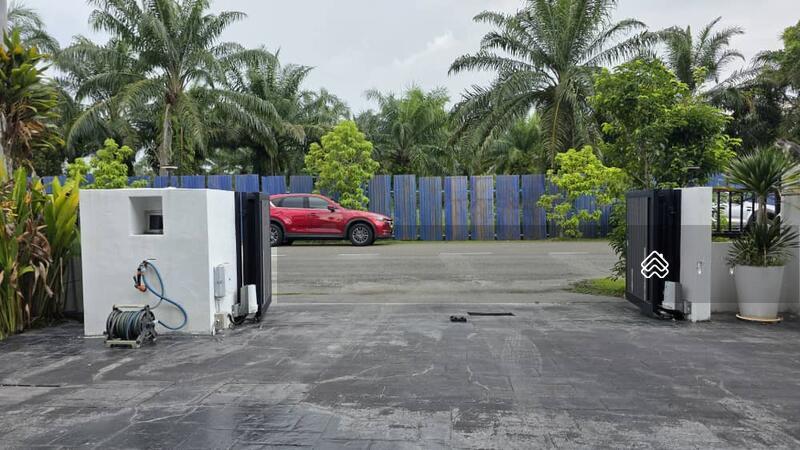 RENOVATED Double Storey SEMI D Taman Dataran Abadi Sepang - 5