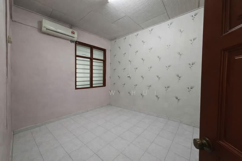 Tun Aminah - 3