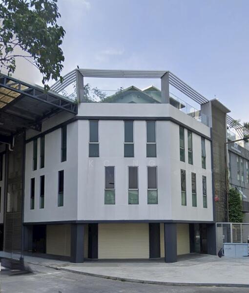 Garden Shoppe @ One City - 1