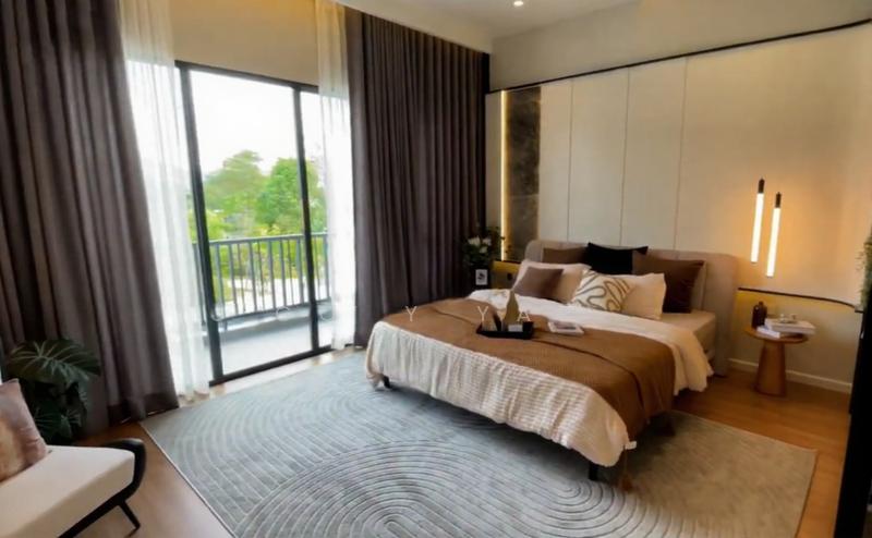 Heston Hills - 5