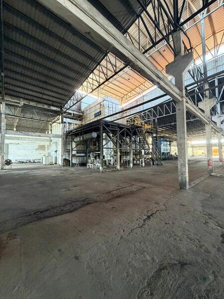 FACTORY SALE HEAVY ZONE WITH 79080 SQFT RARE IN MARKET FREE HOLD - 4