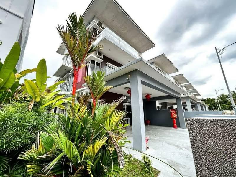 Ridgeview Residences - 1