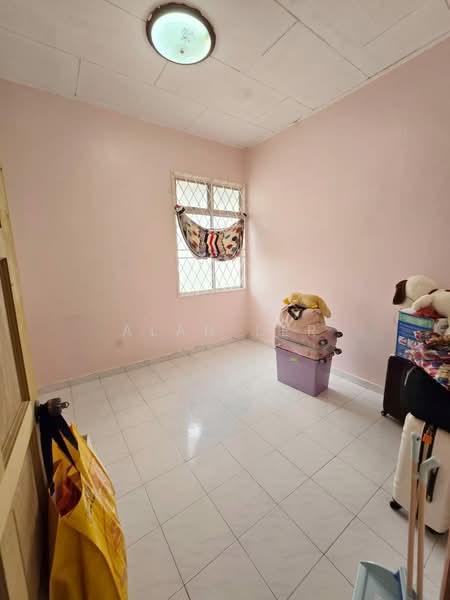 Taman Senai Utama - 5