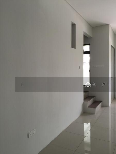 NADA ALAM • Freehold - 5