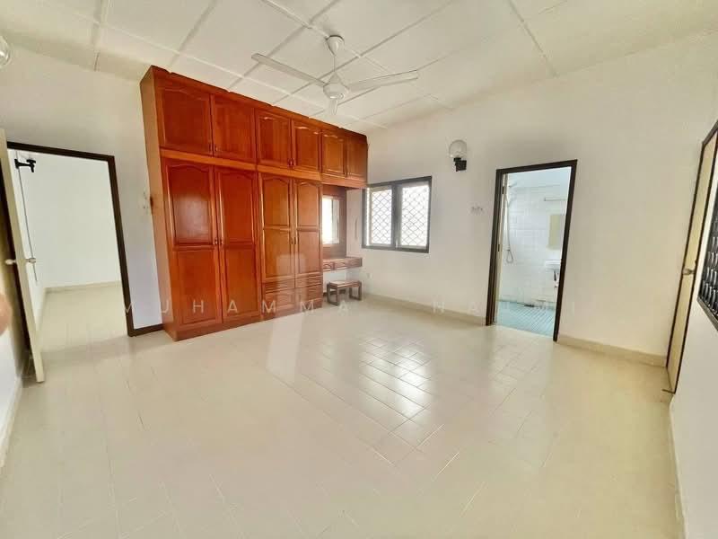 Perumahan Rantau Bukit Petronas - 5