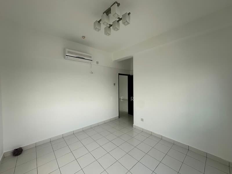 Danga View Apartment - 3