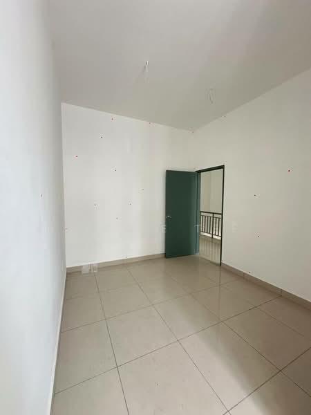 THE STRAITS VIEW RESIDENCES - 3