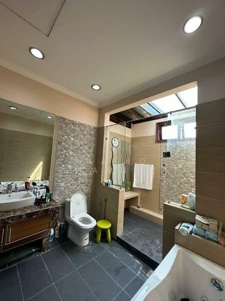 Beverly Heights - 4