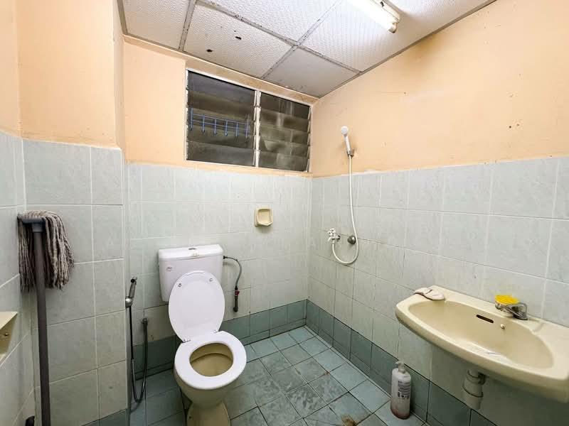 Gurney Heights - 5