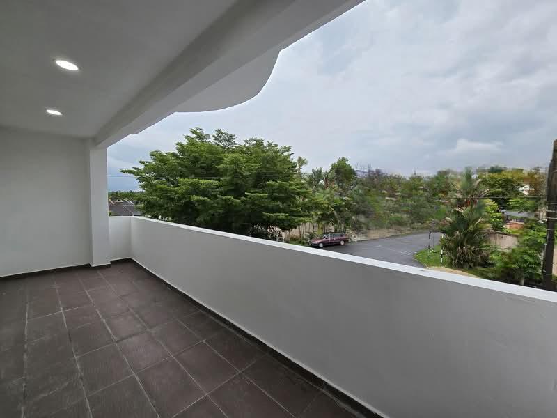 Taman Sri Putri - 5
