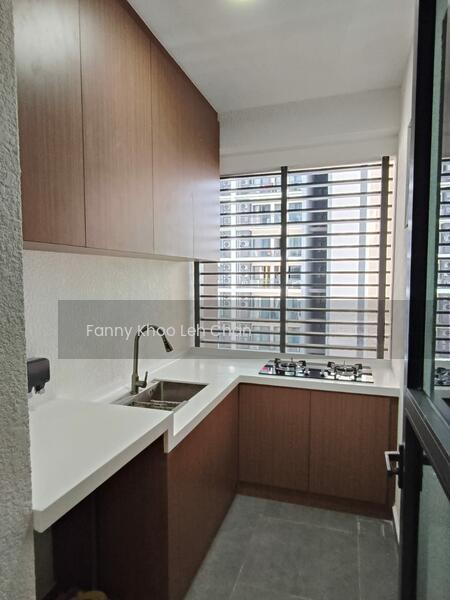 Jesselton Twin Towers - 5