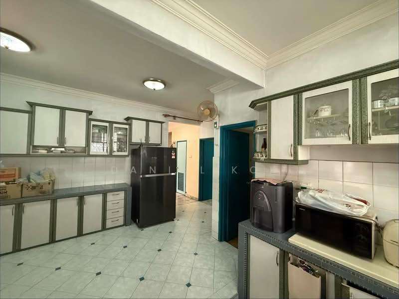 RM1.28m! 32x75ft! 4R4B! Limited Endlot With land Good Condition USJ 16 Subang 2 Sty House for Sales - 4