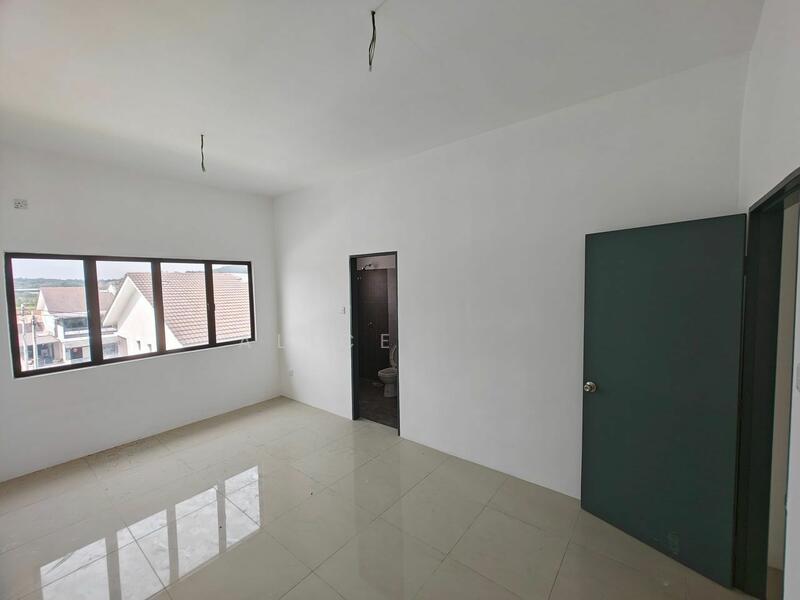 Taman Scientex Rawang - 4