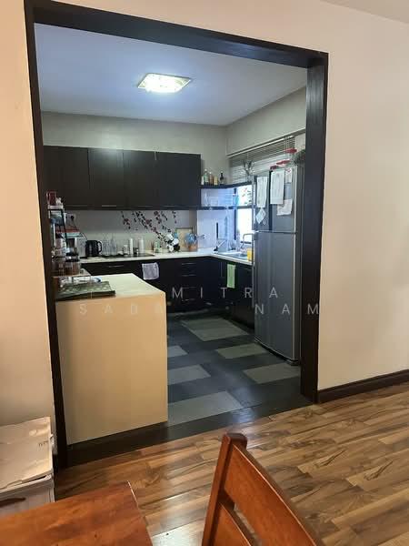 Cameron Towers - 4