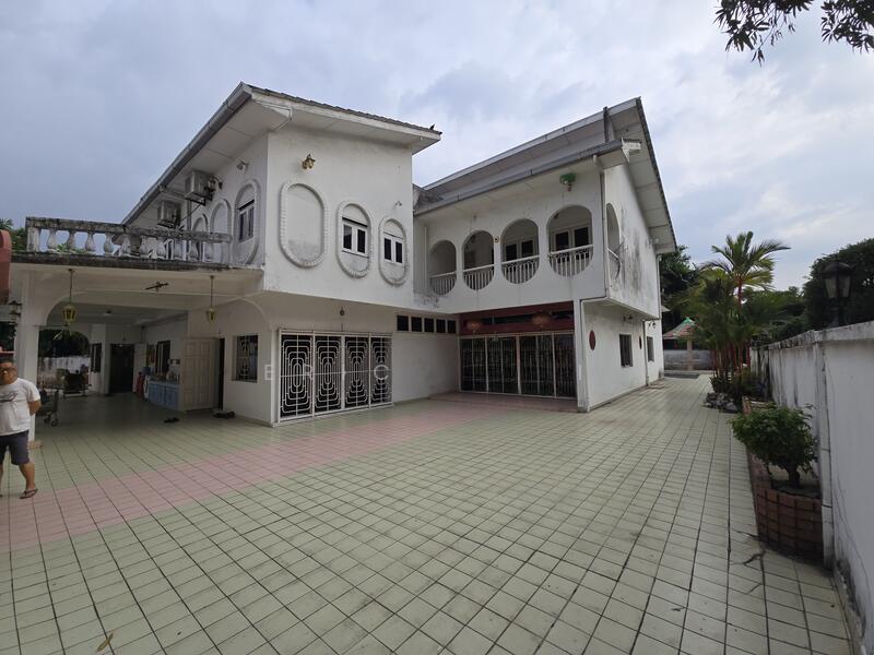 Lorong mengkuang - 1