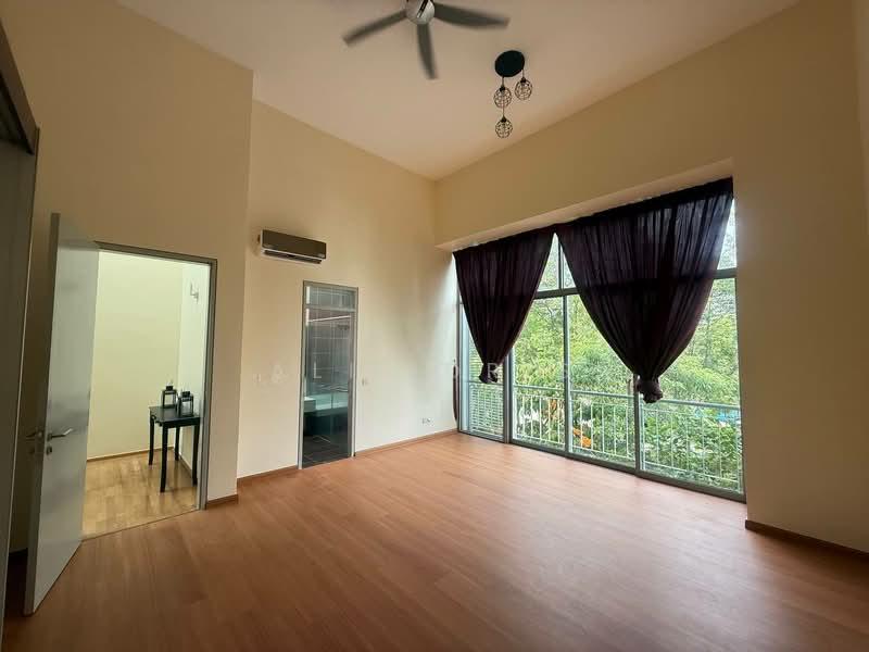 Schumann, Symphony Hills - 2
