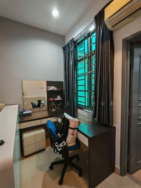 Taman Desa Cemerlang - 4