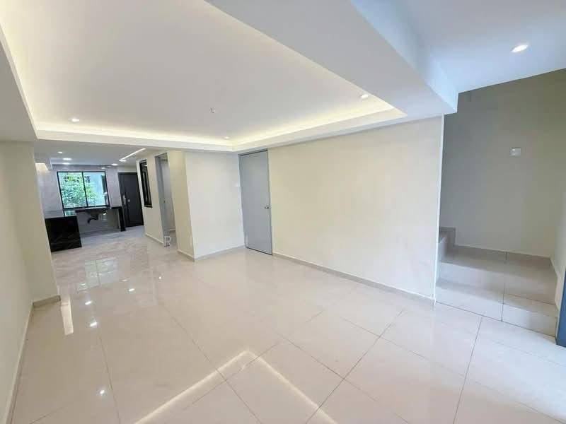 Bandar Seri Alam - 4