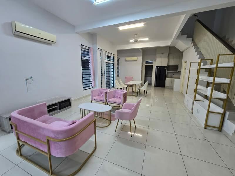 Nusa Sentral ( Renovated ) 3-Storey Cluster House - 2