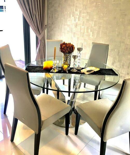 Avira Medini Iskandar - 5